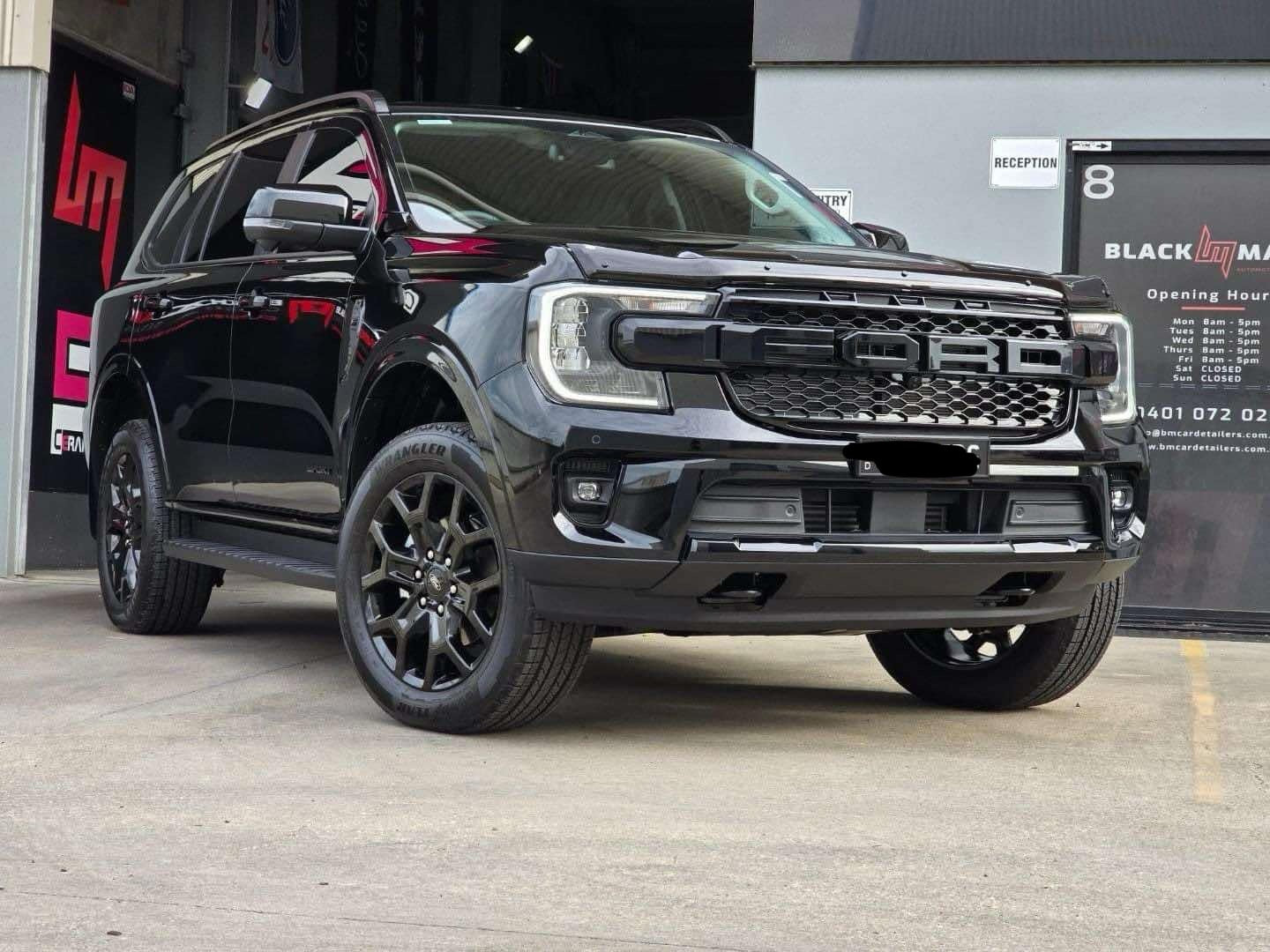 Gloss Raptor Style Grilles to Suit Ranger & Everest