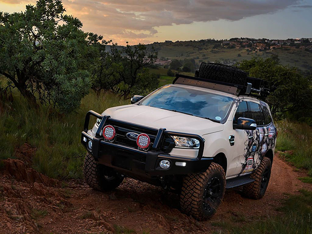 FRONT RUNNER SLIMLINE II ROOF RACK KIT SUITABLE FOR FORD EVEREST 2015 ON (KIT) - KRFE001T
