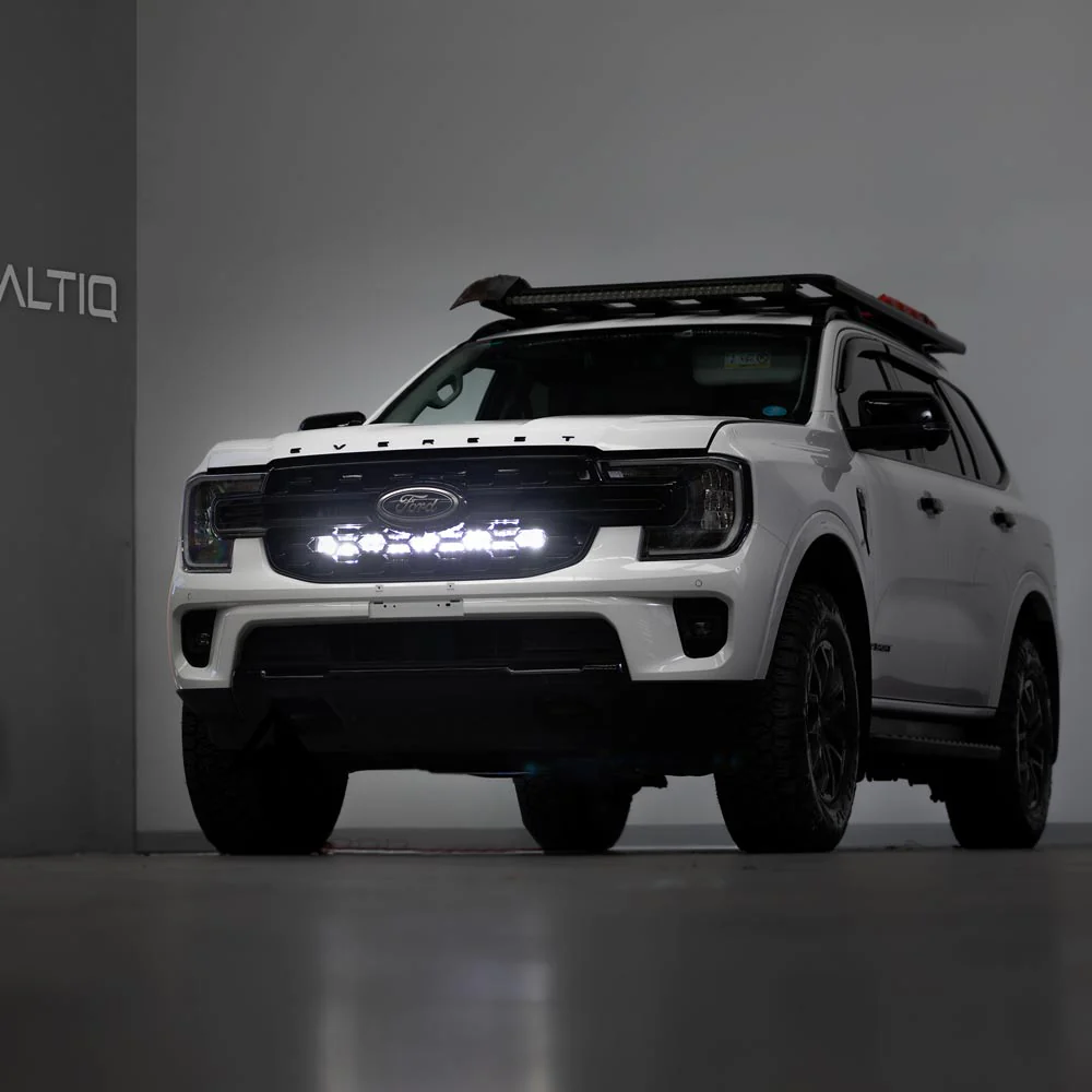 ALTIQ™ Next-Gen Ranger/Everest 28" LED Light Bar Stealth Kit