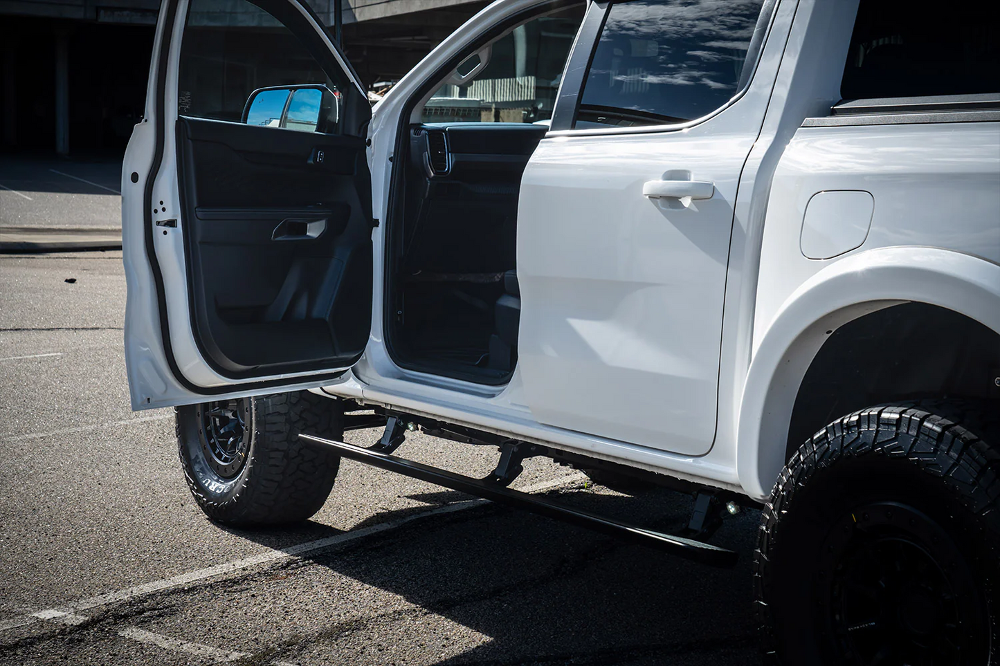 NEXT GEN FORD RANGER ELECTRIC SIDE STEPS (MY22+) - SUIT RAPTOR ALSO VIKOR INDUSTRIES