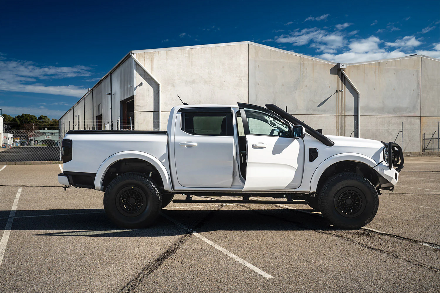 NEXT GEN FORD RANGER ELECTRIC SIDE STEPS (MY22+) - SUIT RAPTOR ALSO VIKOR INDUSTRIES