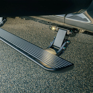 CHEVROLET SILVERADO 1500 (2019+) ELECTRIC SIDE STEPS